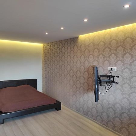 Studija Centre Apartment Клайпеда Екстериор снимка