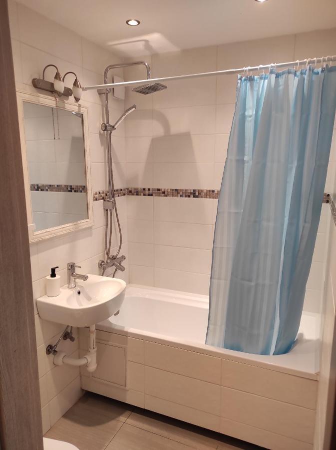 Studija Centre Apartment Клайпеда Екстериор снимка